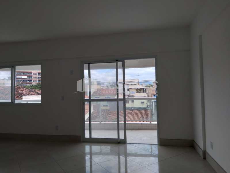 Foto 5 de Apartamento com 3 Quartos à venda, 117m² em  Vila Valqueire, Rio de Janeiro