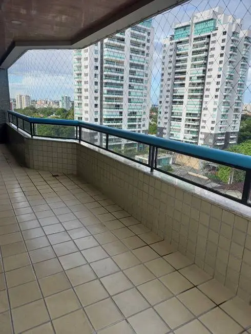 Foto 1 de Apartamento com 4 Quartos para alugar, 185m² em Adrianópolis, Manaus