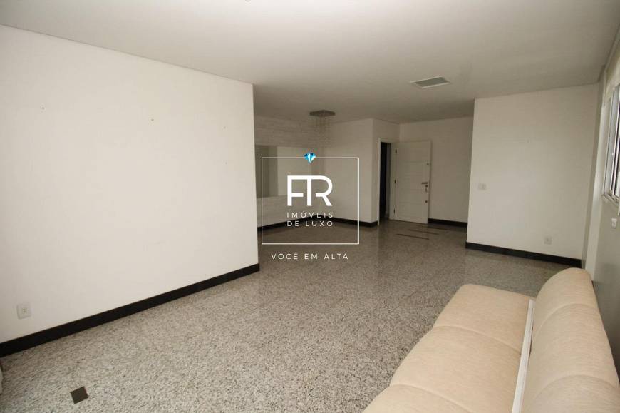 Foto 3 de Apartamento com 4 Quartos à venda, 168m² em Lidice, Uberlândia