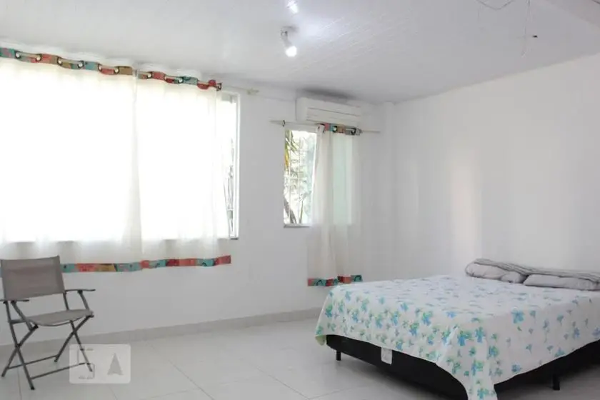 Foto 1 de Casa com 1 Quarto para alugar, 40m² em Mata da Praia, Vitória