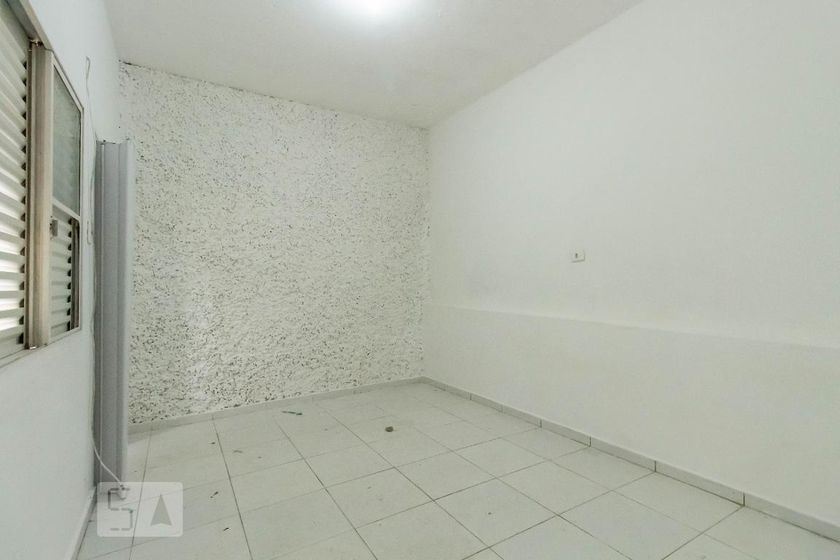 Foto 1 de Casa com 1 Quarto para alugar, 50m² em Vila Carmosina, São Paulo
