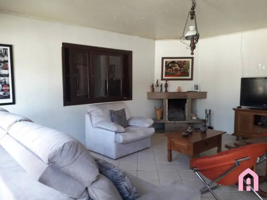 Foto 2 de Casa com 2 Quartos à venda, 365m² em Cidade Nova, Caxias do Sul