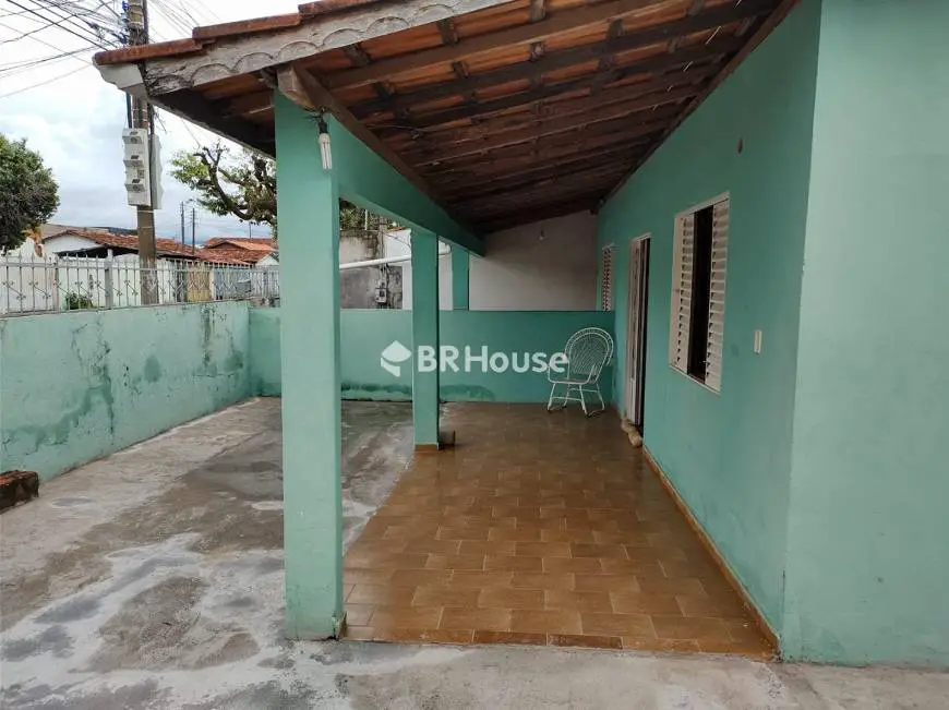 Foto 2 de Casa com 2 Quartos à venda, 148m² em CPA II, Cuiabá