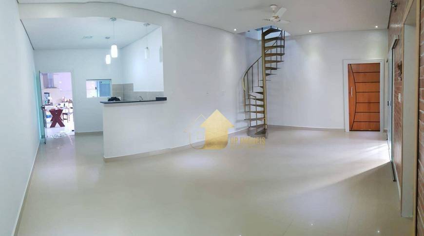 Foto 4 de Casa com 3 Quartos à venda, 200m² em CPA II, Cuiabá