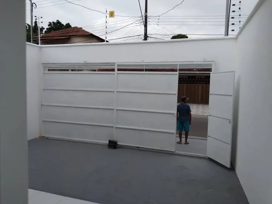 Foto 2 de Casa com 3 Quartos à venda, 123m² em Parque Dez de Novembro, Manaus