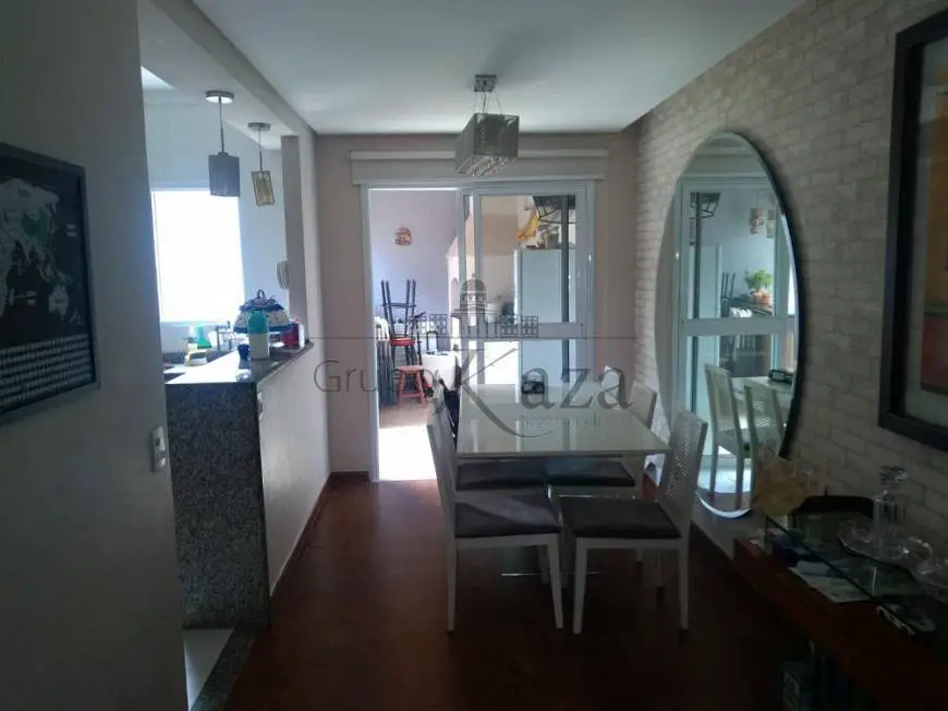 Foto 5 de Casa de Condomínio com 3 Quartos à venda, 134m² em Jardim das Indústrias, São José dos Campos