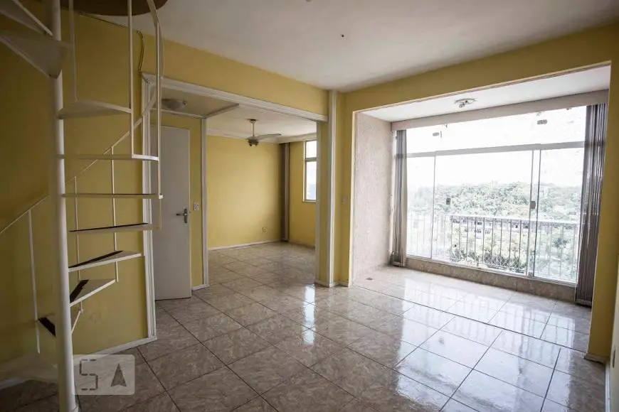Foto 1 de Cobertura com 2 Quartos para alugar, 150m² em Centro, Niterói