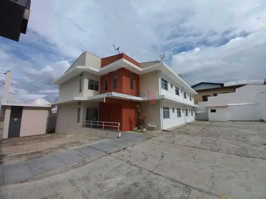 Foto 1 de Kitnet com 1 Quarto para alugar, 40m² em Bela Vista, Pindamonhangaba