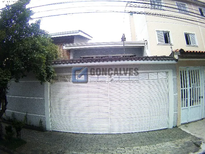 Foto 1 de Sobrado com 3 Quartos à venda, 244m² em Vila Pires, Santo André