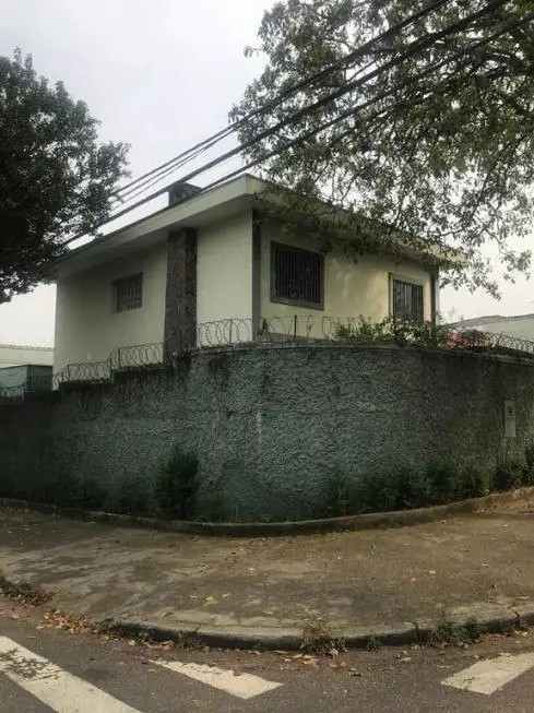 Foto 1 de Sobrado com 4 Quartos para venda ou aluguel, 220m² em Paraiso, Santo André