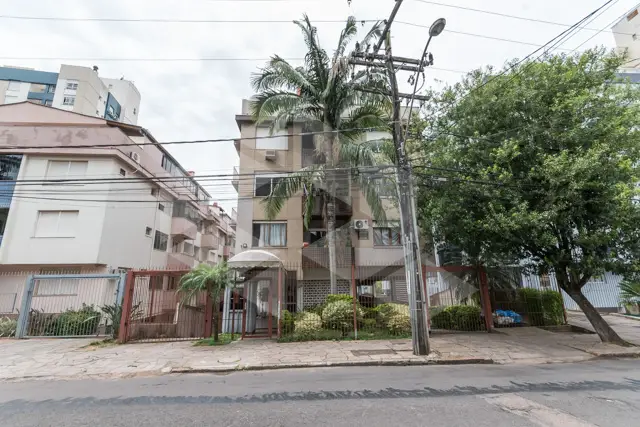 Foto 2 de Apartamento com 1 Quarto para alugar, 35m² em Passo da Areia, Porto Alegre