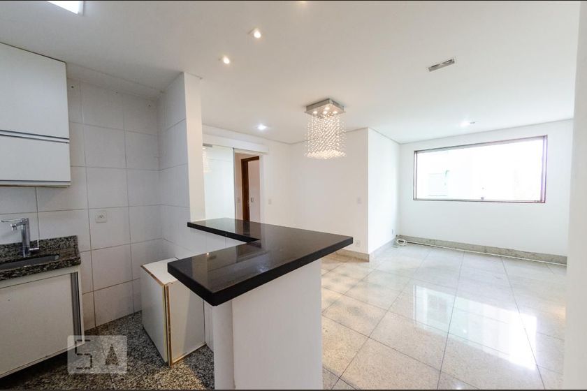 Foto 1 de Apartamento com 2 Quartos para alugar, 70m² em Belvedere, Belo Horizonte