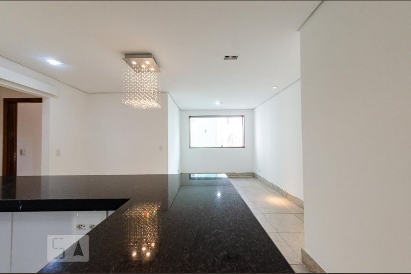 Foto 2 de Apartamento com 2 Quartos para alugar, 70m² em Belvedere, Belo Horizonte