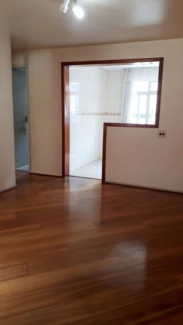Foto 3 de Apartamento com 2 Quartos à venda, 47m² em Capão Raso, Curitiba