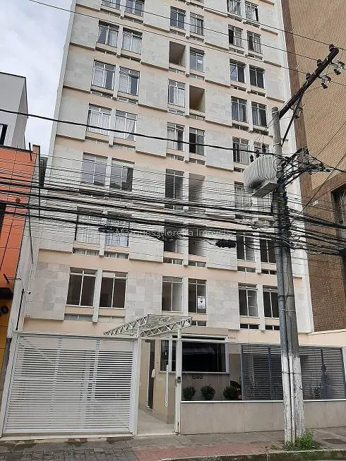 Foto 1 de Apartamento com 2 Quartos para alugar, 70m² em Centro, Juiz de Fora