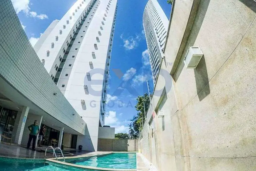 Foto 1 de Apartamento com 2 Quartos à venda, 71m² em Encruzilhada, Recife