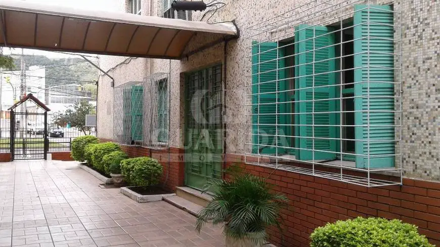 Foto 2 de Apartamento com 2 Quartos à venda, 79m² em Jardim Carvalho, Porto Alegre