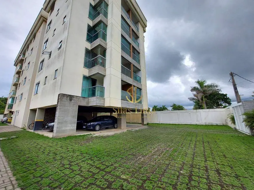 Foto 2 de Apartamento com 2 Quartos à venda, 70m² em Mariléa Chácara, Rio das Ostras