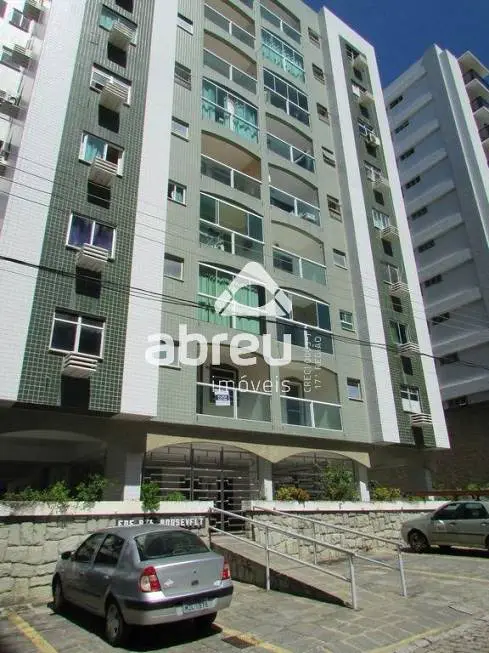 Foto 1 de Apartamento com 2 Quartos para alugar, 70m² em Petrópolis, Natal