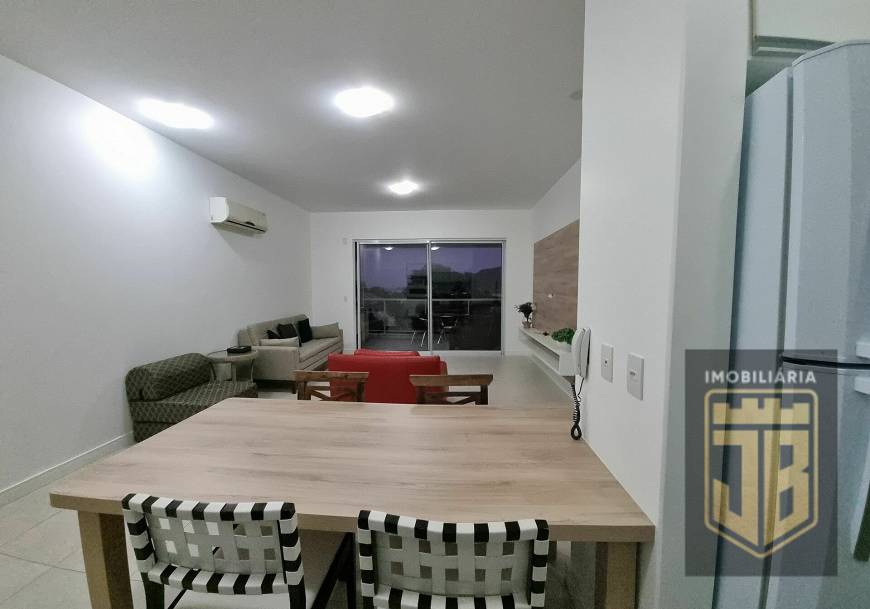Foto 3 de Apartamento com 2 Quartos para alugar, 102m² em Santinho, Florianópolis