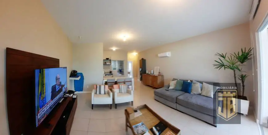 Foto 1 de Apartamento com 2 Quartos à venda, 102m² em Santinho, Florianópolis