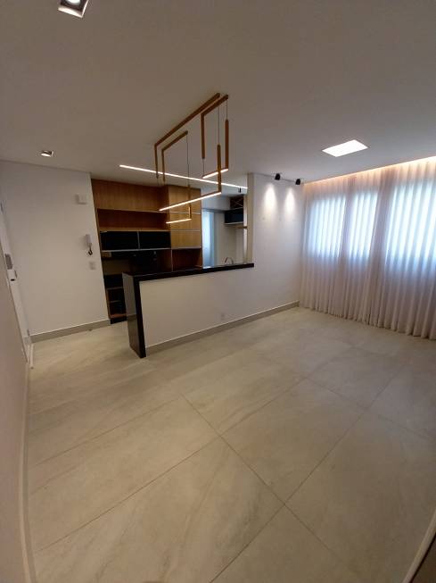 Foto 3 de Apartamento com 2 Quartos para alugar, 67m² em Santo Agostinho, Belo Horizonte