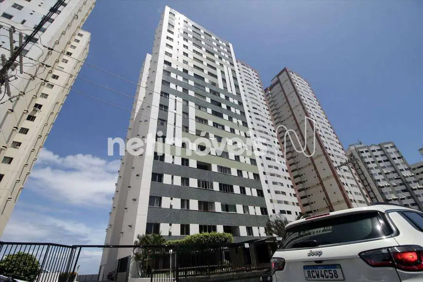 Foto 2 de Apartamento com 3 Quartos para alugar, 84m² em Armação, Salvador