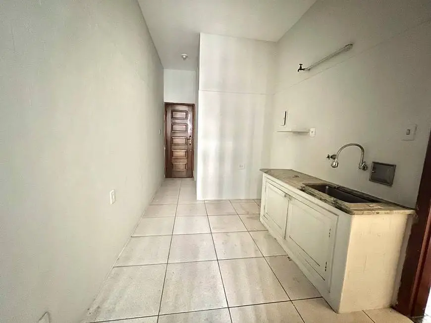Foto 3 de Apartamento com 3 Quartos para alugar, 120m² em Barro Preto, Belo Horizonte