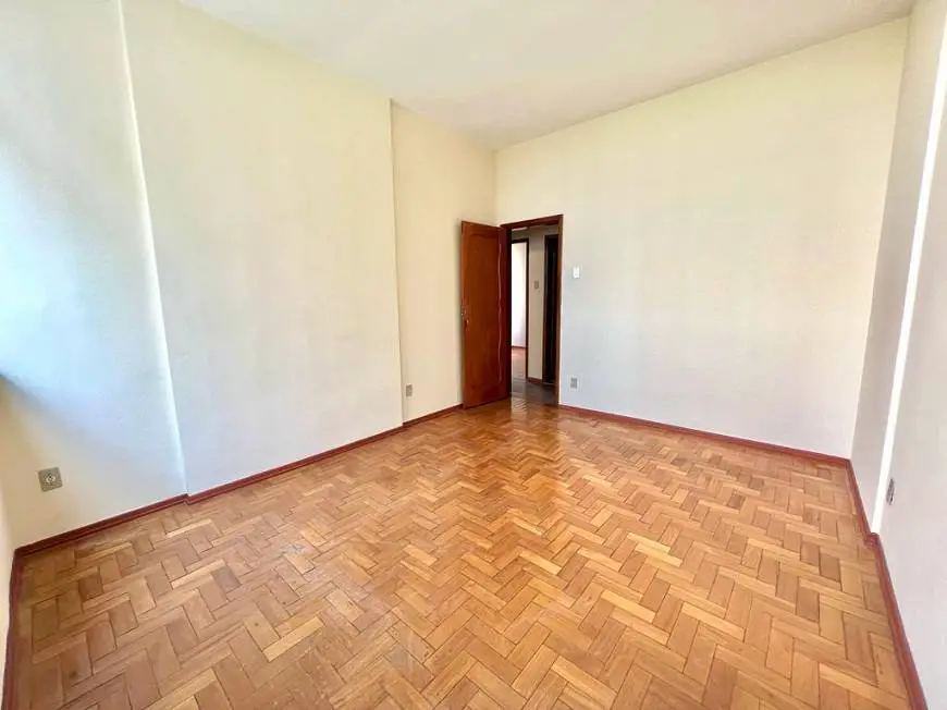 Foto 5 de Apartamento com 3 Quartos para alugar, 120m² em Barro Preto, Belo Horizonte