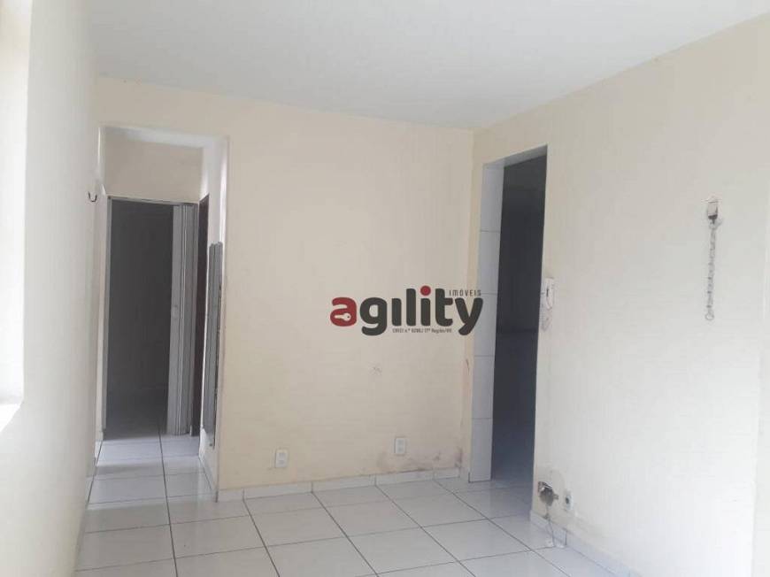 Foto 2 de Apartamento com 3 Quartos para alugar, 65m² em Capim Macio, Natal