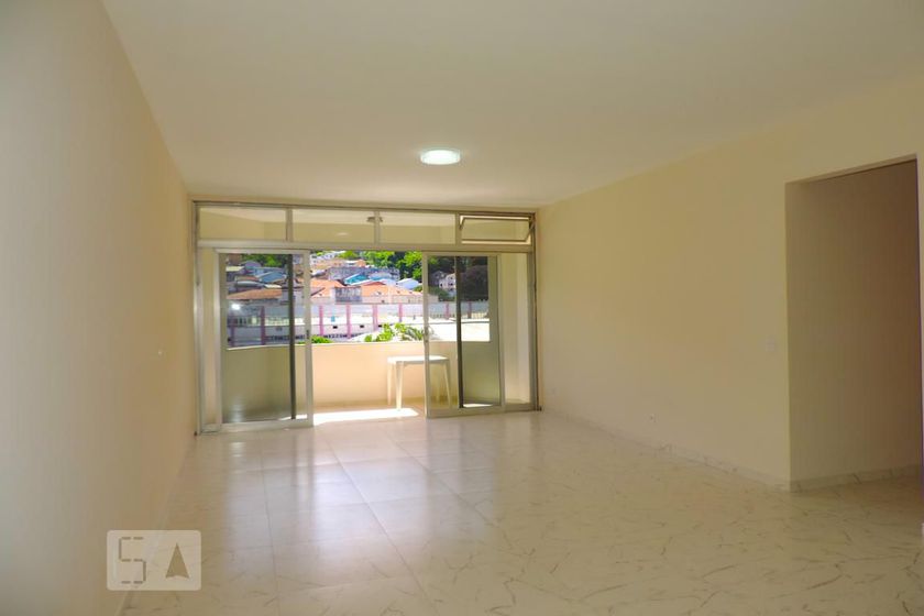 Foto 1 de Apartamento com 3 Quartos para alugar, 142m² em Centro, Florianópolis