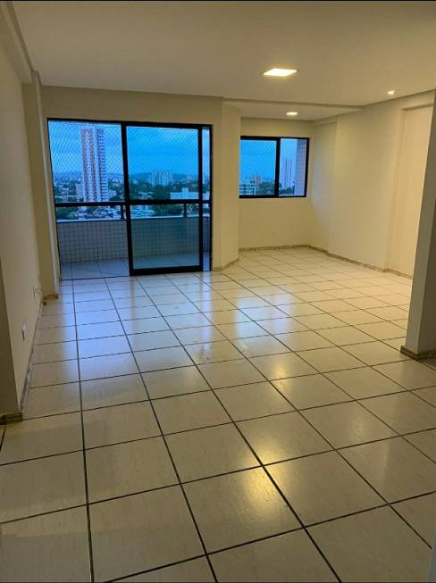 Foto 1 de Apartamento com 3 Quartos para alugar, 105m² em Encruzilhada, Recife
