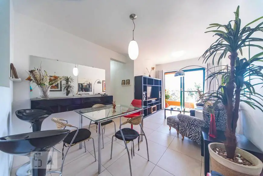 Foto 2 de Apartamento com 3 Quartos para alugar, 80m² em Jardim Bela Vista, Santo André