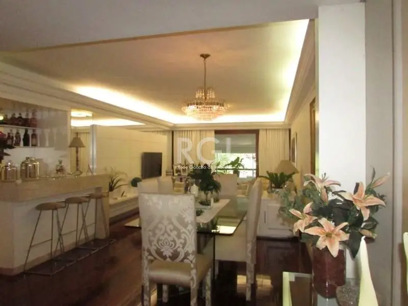 Foto 1 de Apartamento com 3 Quartos para alugar, 159m² em Moinhos de Vento, Porto Alegre