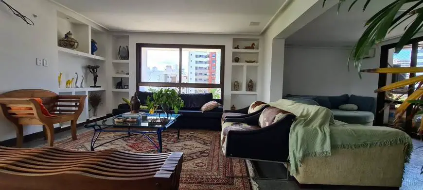 Foto 5 de Apartamento com 4 Quartos à venda, 310m² em Caminho Das Árvores, Salvador
