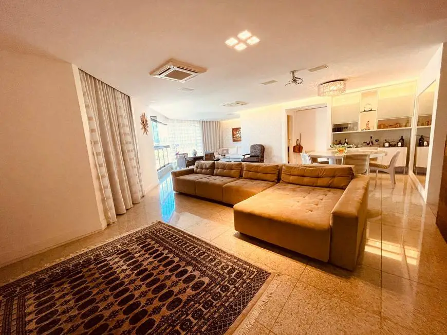 Foto 3 de Apartamento com 4 Quartos à venda, 200m² em Mata da Praia, Vitória
