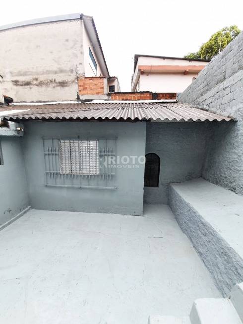 Foto 5 de Casa com 1 Quarto para alugar, 25m² em Vila Curuçá, Santo André