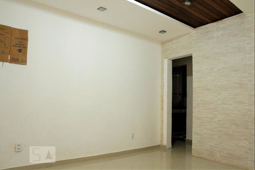 Foto 4 de Casa com 2 Quartos para alugar, 50m² em Cachambi, Rio de Janeiro