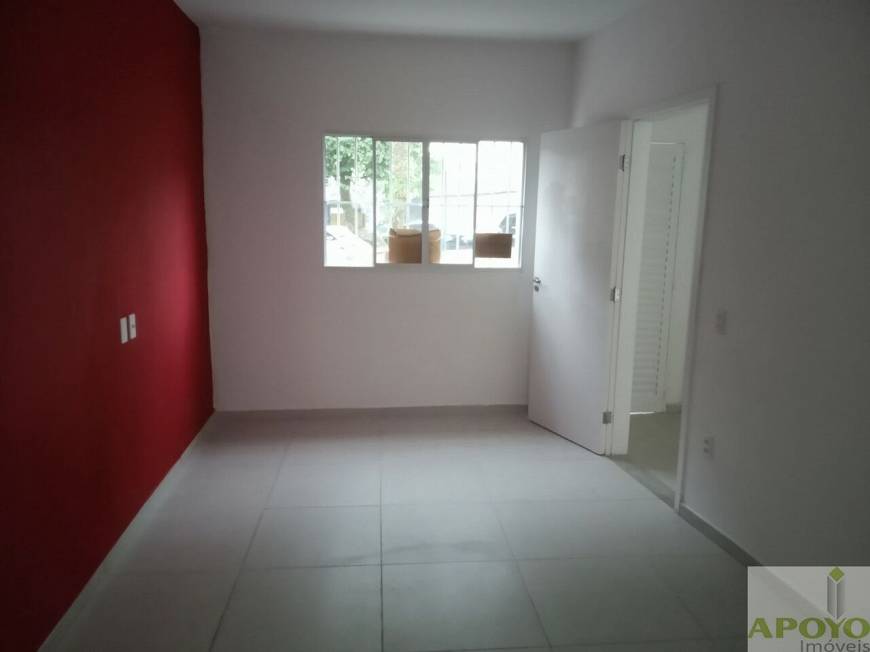 Foto 1 de Casa com 2 Quartos para alugar, 76m² em Campo Grande, São Paulo