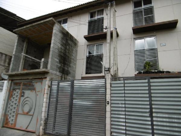 Foto 2 de Casa com 2 Quartos à venda, 40m² em Vila Rosina, Caieiras