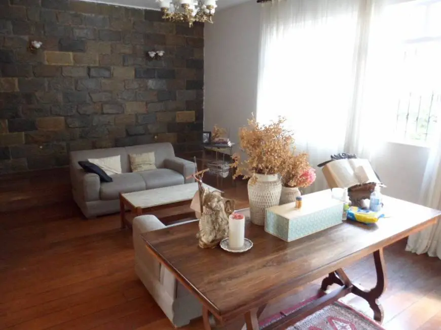 Foto 1 de Casa com 3 Quartos à venda, 312m² em Gutierrez, Belo Horizonte