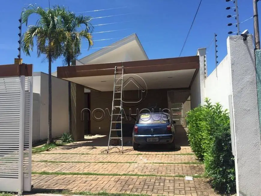 Foto 2 de Casa com 3 Quartos à venda, 560m² em Jardim Shangri La, Cuiabá