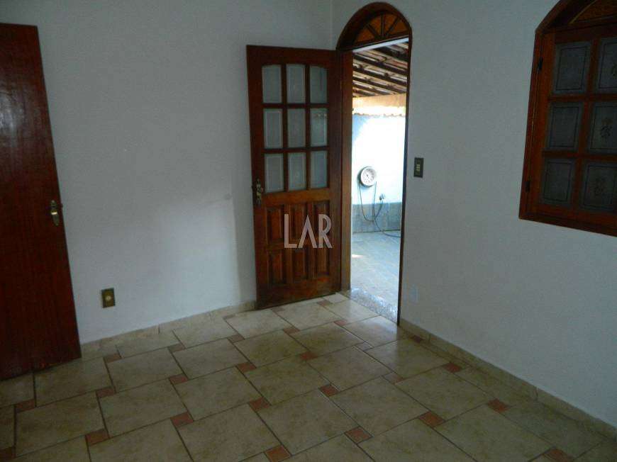 Foto 2 de Casa com 3 Quartos para alugar, 100m² em Liberdade, Belo Horizonte