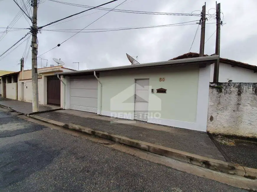 Foto 1 de Casa com 3 Quartos à venda, 137m² em Parque São Francisco , Guaratinguetá
