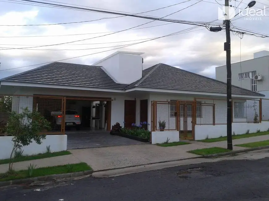 Foto 1 de Casa com 3 Quartos à venda, 216m² em São José, Santa Maria