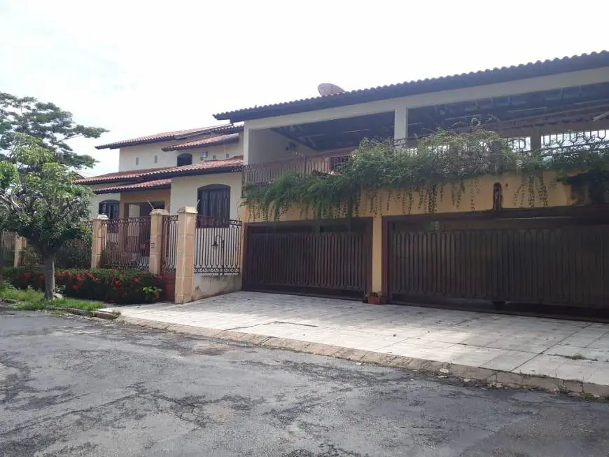 Foto 1 de Casa com 4 Quartos à venda, 415m² em Jardim Costa do Sol, Cuiabá