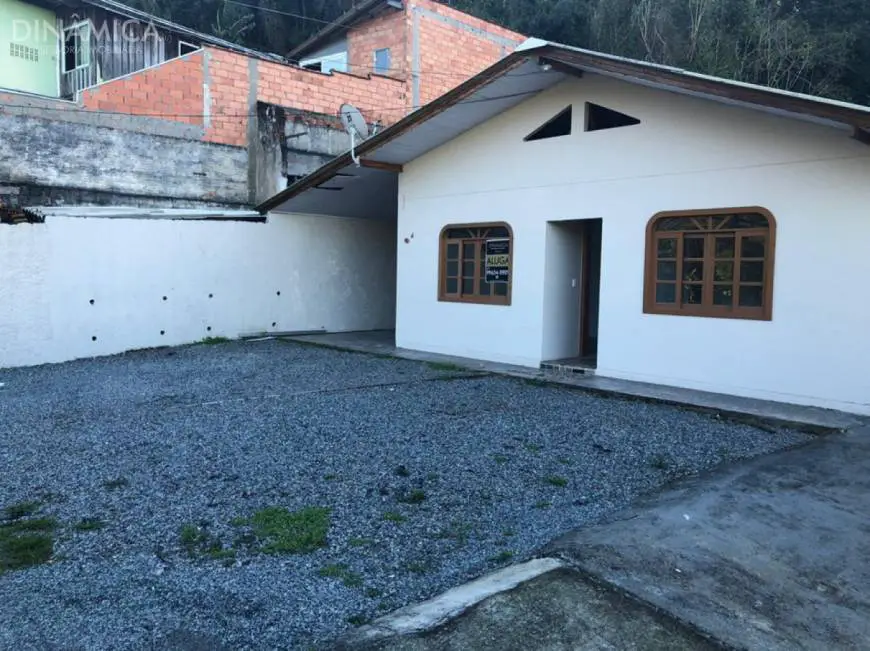 Foto 3 de Casa com 4 Quartos à venda, 100m² em Ponta Aguda, Blumenau