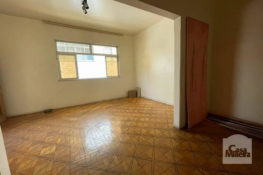 Foto 2 de Casa com 4 Quartos à venda, 403m² em São Lucas, Belo Horizonte