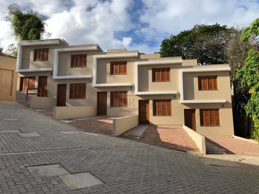 Foto 1 de Casa de Condomínio com 2 Quartos à venda, 106m² em Teresópolis, Porto Alegre