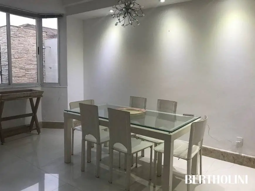 Foto 3 de Casa de Condomínio com 3 Quartos para alugar, 154m² em Morada Colina, Resende